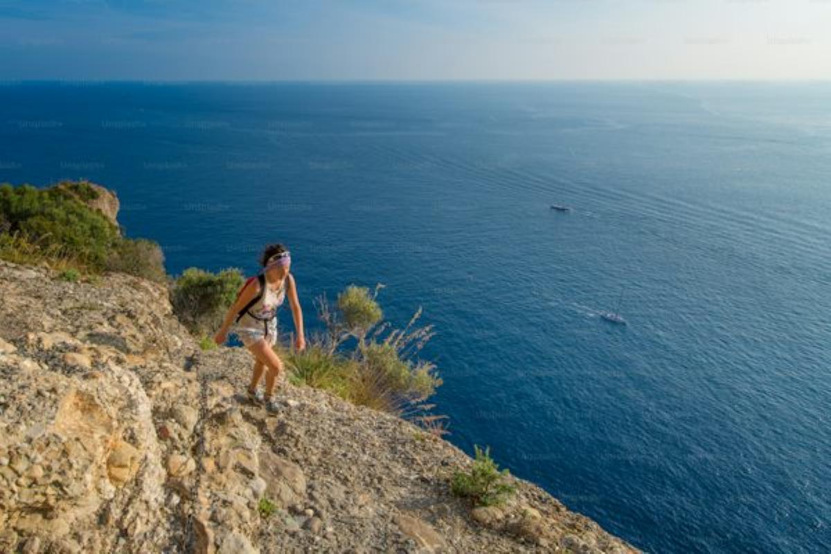 Il est possible de camper dans des lieux dédiés en Corse