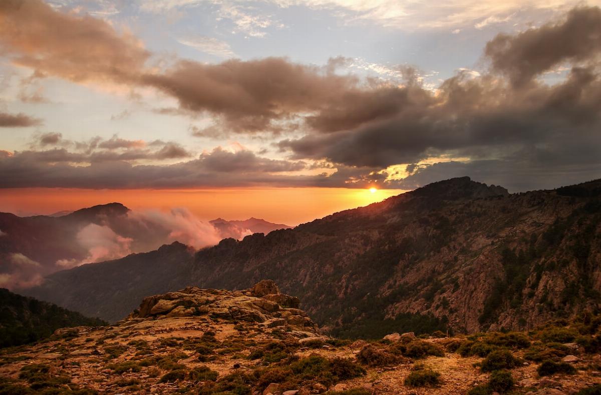 Camper en Corse et découvrir les paysages de l'île de beauté